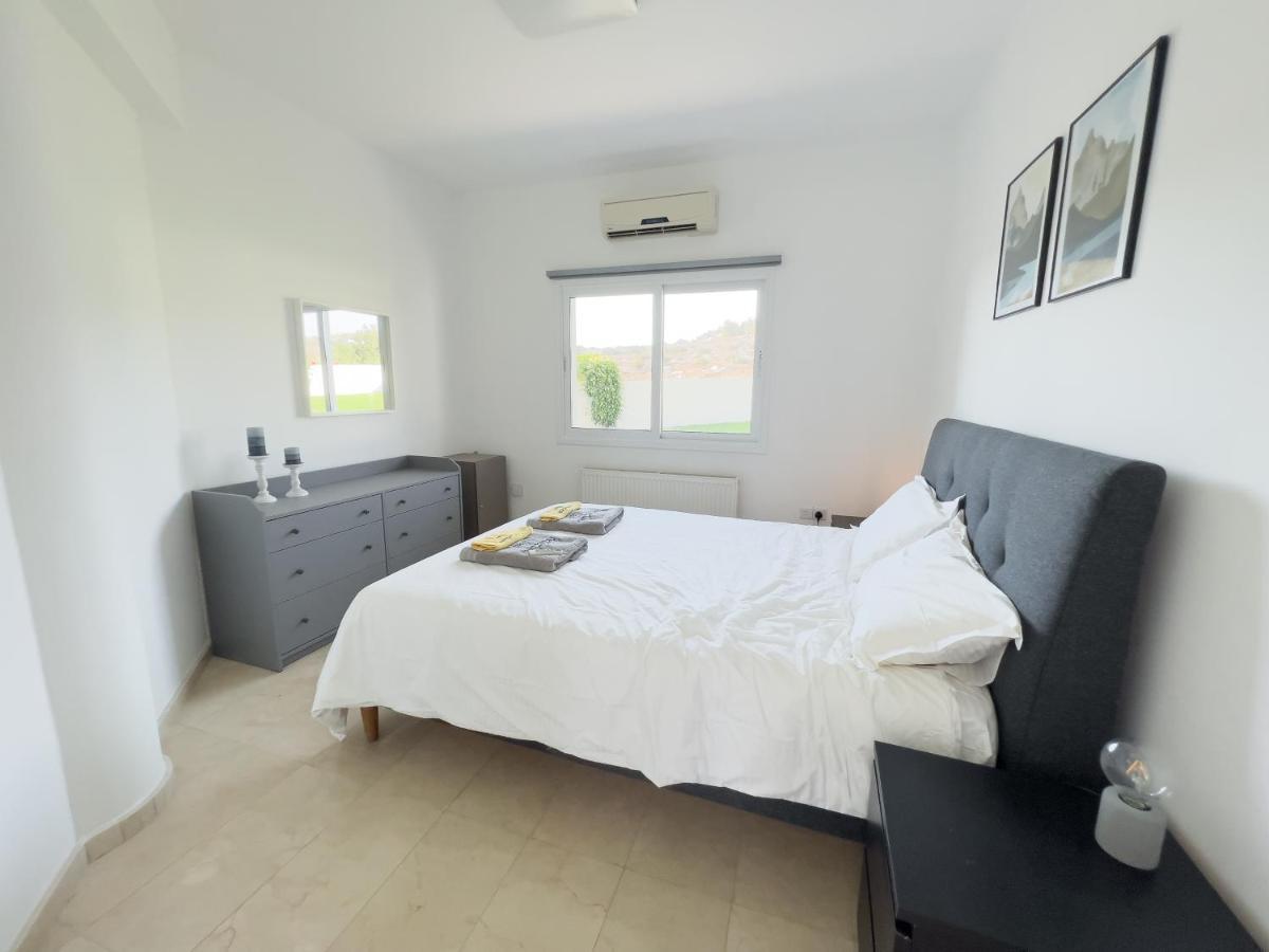 Grand Villa Lynn Seaview ไอยานาปา ภายนอก รูปภาพ